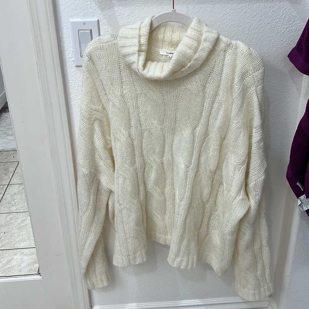 NEW Tularosa Cream Turtleneck Sweater - Picture 14 of 14